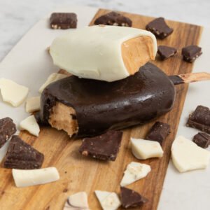 Helado de Vainilla sin Azucar bañado de Chocolate 70%