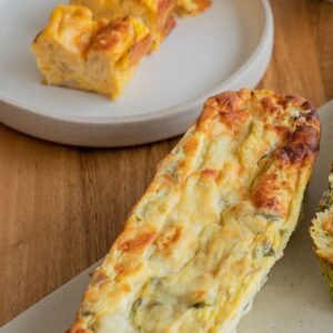 Budín Zucchini, Cebolla y Queso
